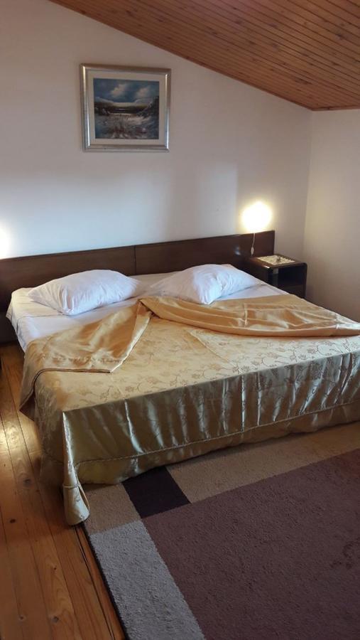 Apartments And Rooms Ana Pomer 217 Экстерьер фото