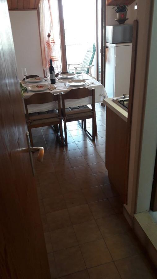 Apartments And Rooms Ana Pomer 217 Экстерьер фото