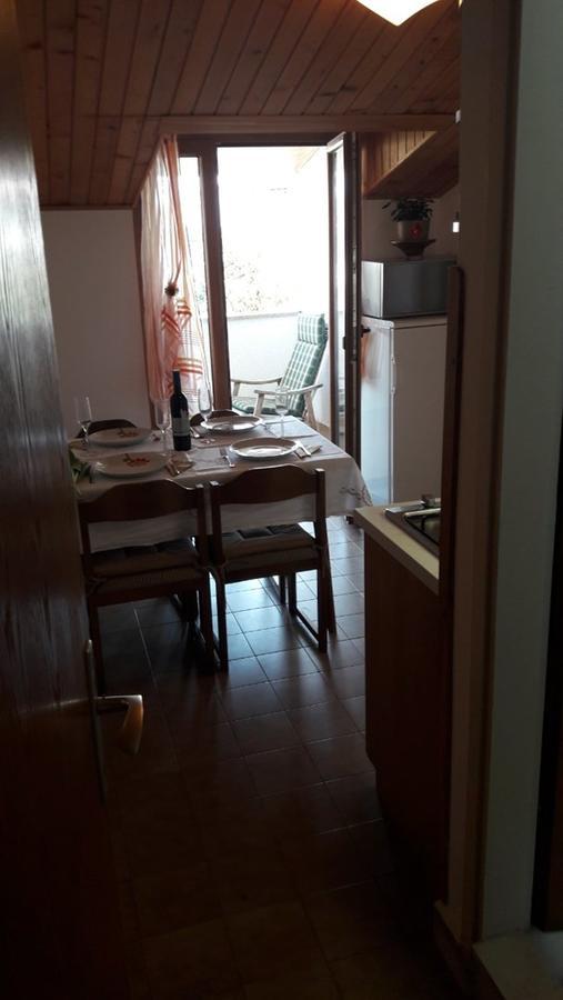Apartments And Rooms Ana Pomer 217 Экстерьер фото