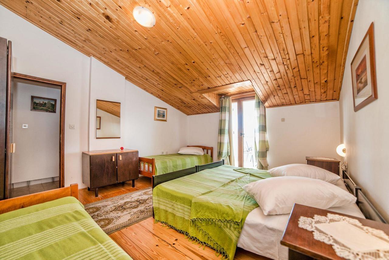 Apartments And Rooms Ana Pomer 217 Экстерьер фото